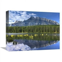In. Mount Horndle & Boreal Forest ogledao je u Johnson Lakeu, Nacionalni park Banff, Alberta, Kanada