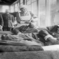 WWI: bolnica, C1915. Na medicinskoj bolnici u Kanadskoj bolnici u hotelu Du Golf u Le Touquetu, Francuska,