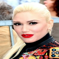 Gwen Stefani na indukcijskoj ceremoniji za zvijezdu na hollywoodskoj šetnji slave za Adam Levine, Hollywood