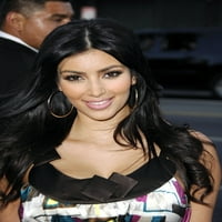 Kim Kardashian na dolasci za Los Angeles Projekcija sicko dokumentarca, Samuel Goldwyn Theatre u Ampasu,