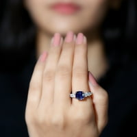 CUSHION CUT Stvoren plavi safirni prsten sa moissitnim bočnim kamenjem, 14k bijelo zlato, US 3,50